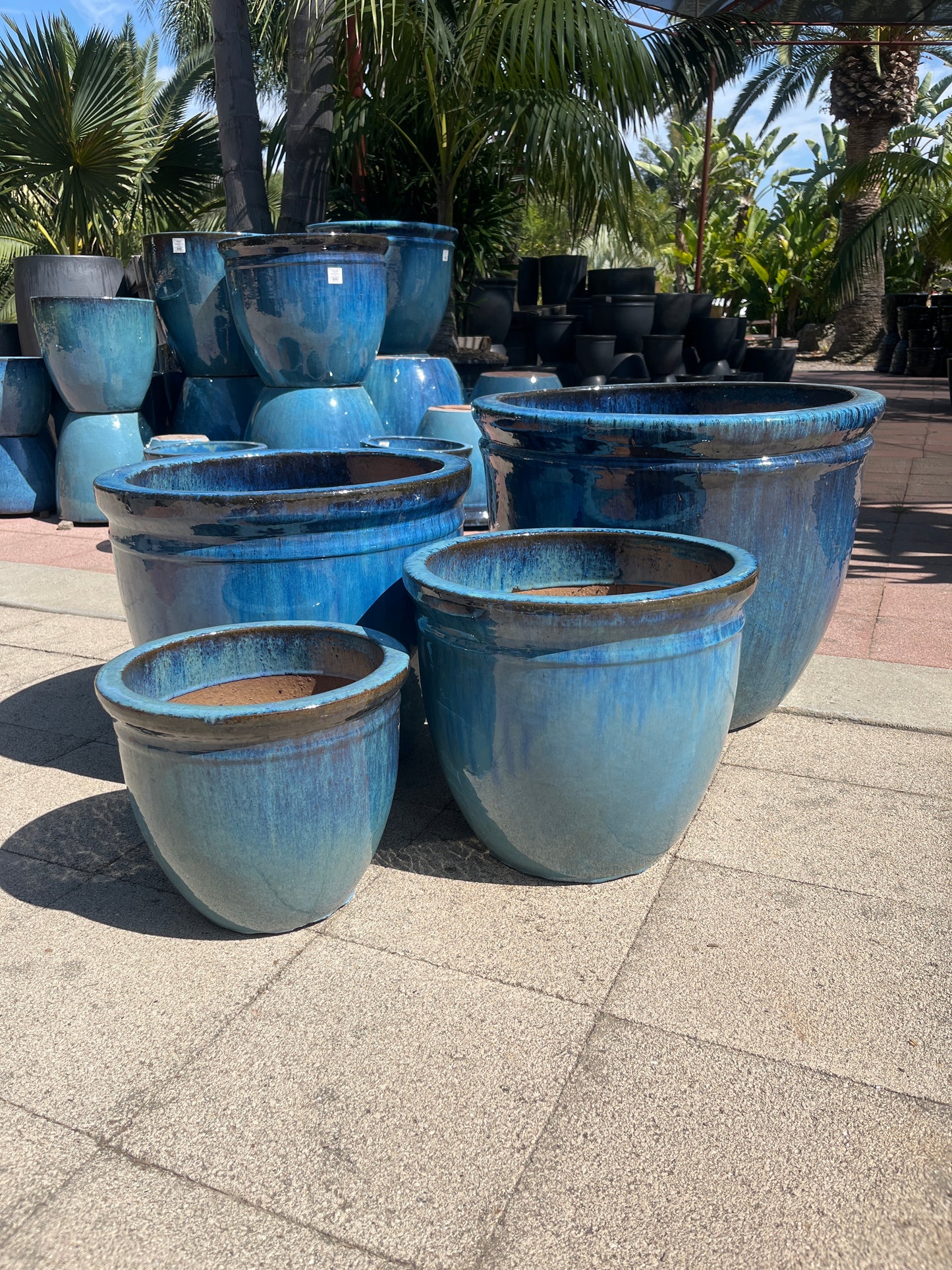 Mendocino Batten Round Planter Pot