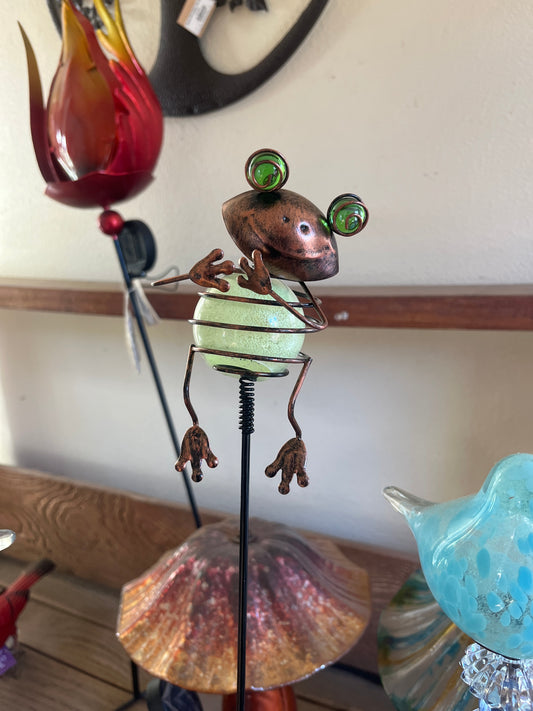 Glass Glow Frog Stake