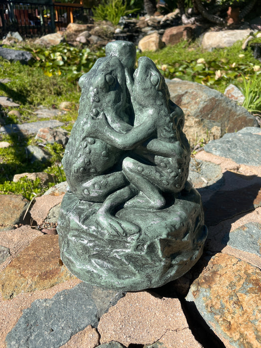 Frog Statue (Style 1)