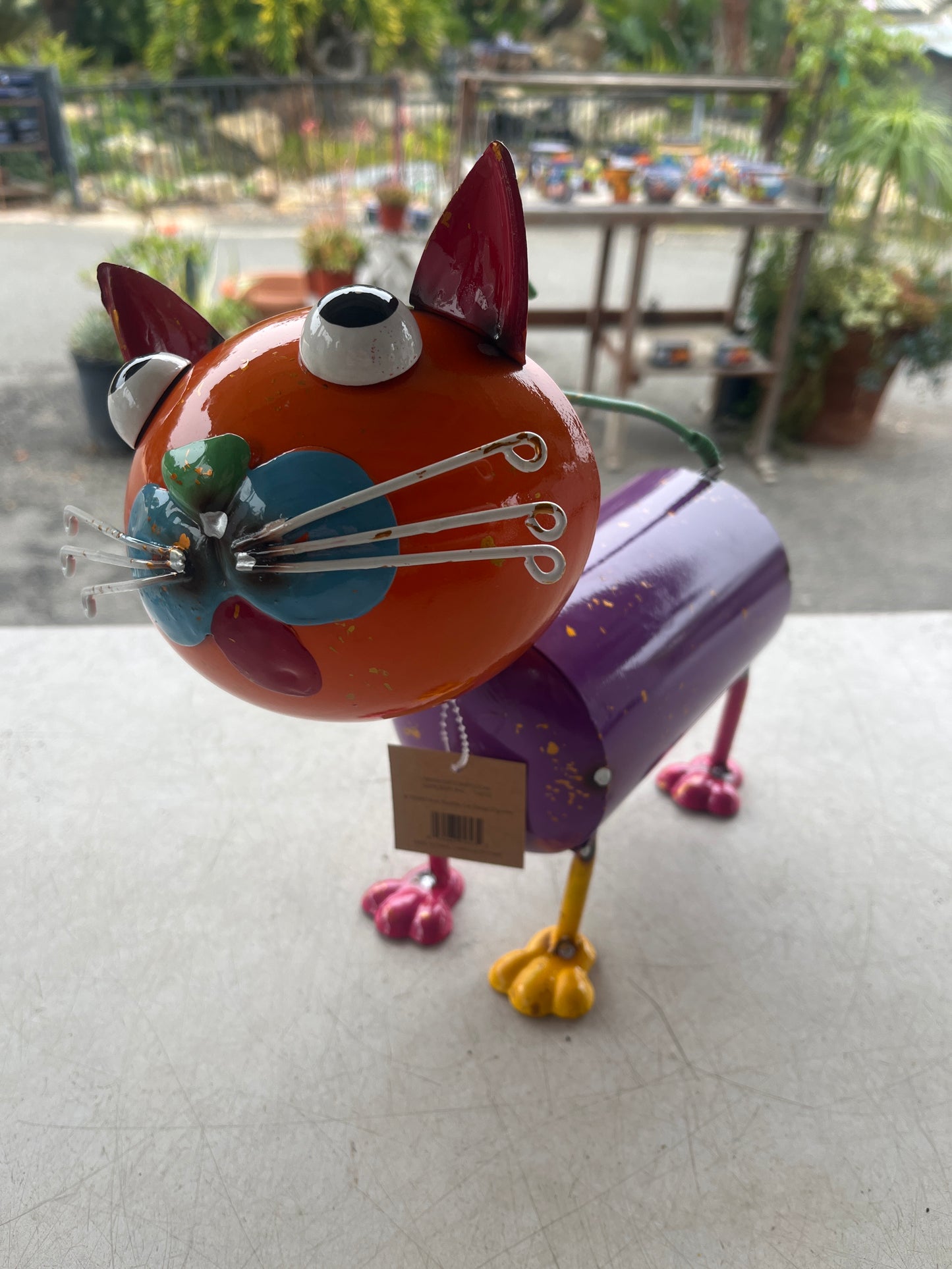 Iron Wobble Cat Figure