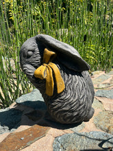 Load image into Gallery viewer, Rabbit Statue