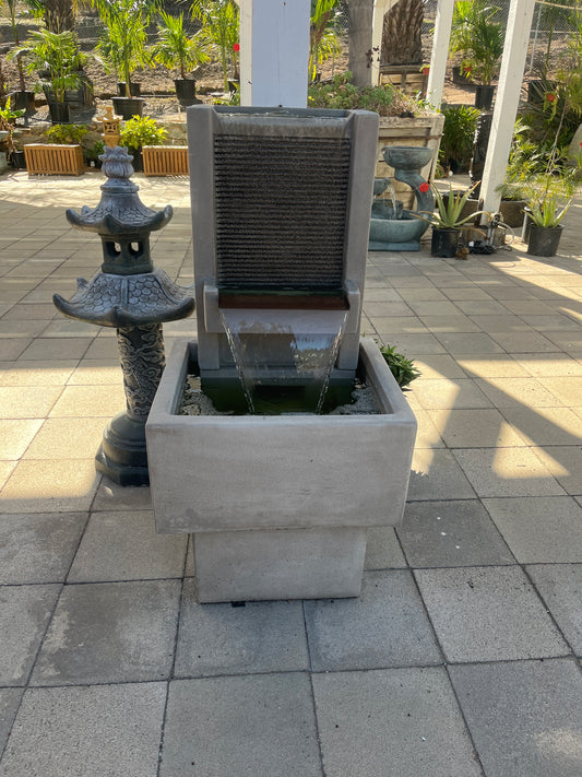 Brentwood Patio Wall Fountain