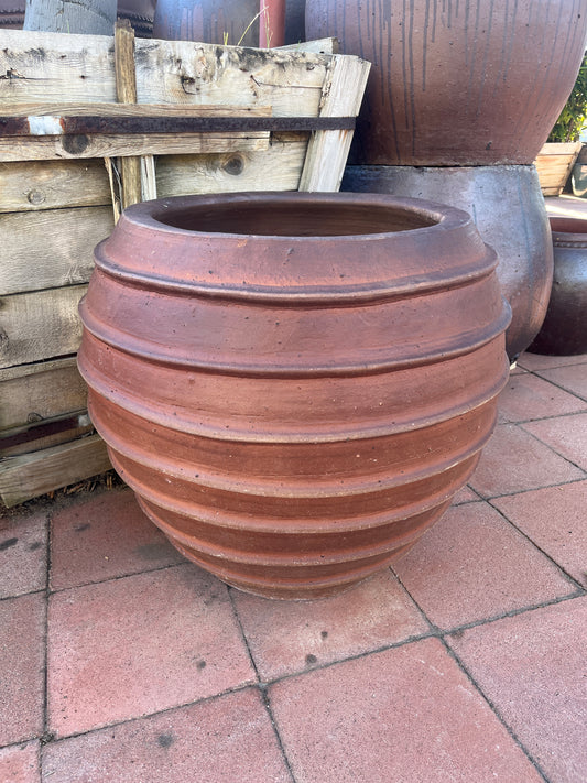 Monarch Blackclay Curve Pot