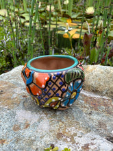 Load image into Gallery viewer, Felipe’s Talavera Pointy Pot