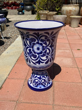 Load image into Gallery viewer, Talavera French Urn