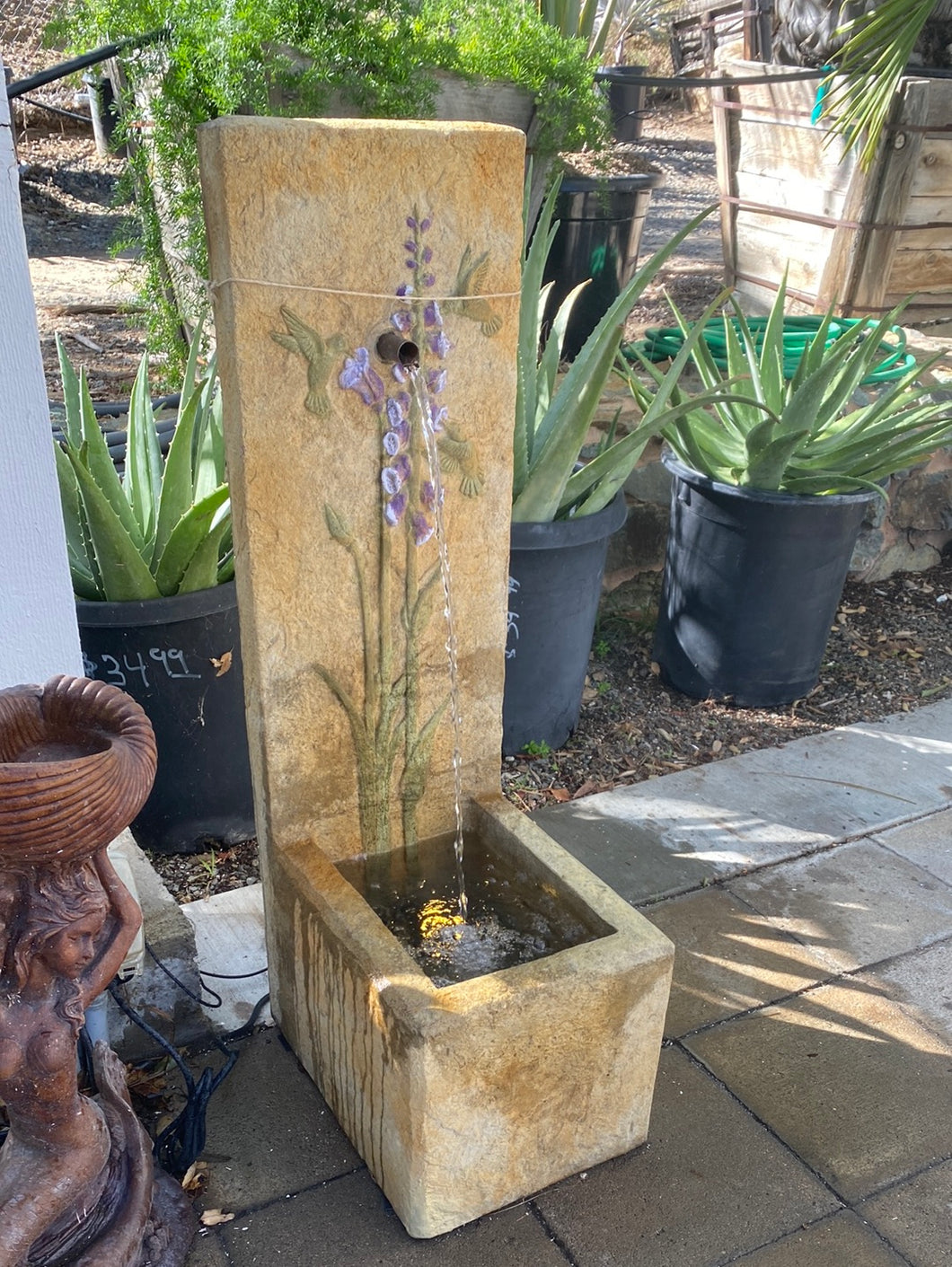 Hummingbirds Single Spout Fountain