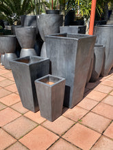 Load image into Gallery viewer, Mendocino Wythfield Square Planter Pot