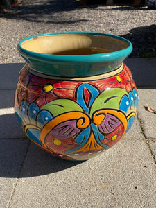 Felipe’s Talavera Vase Wall Pot