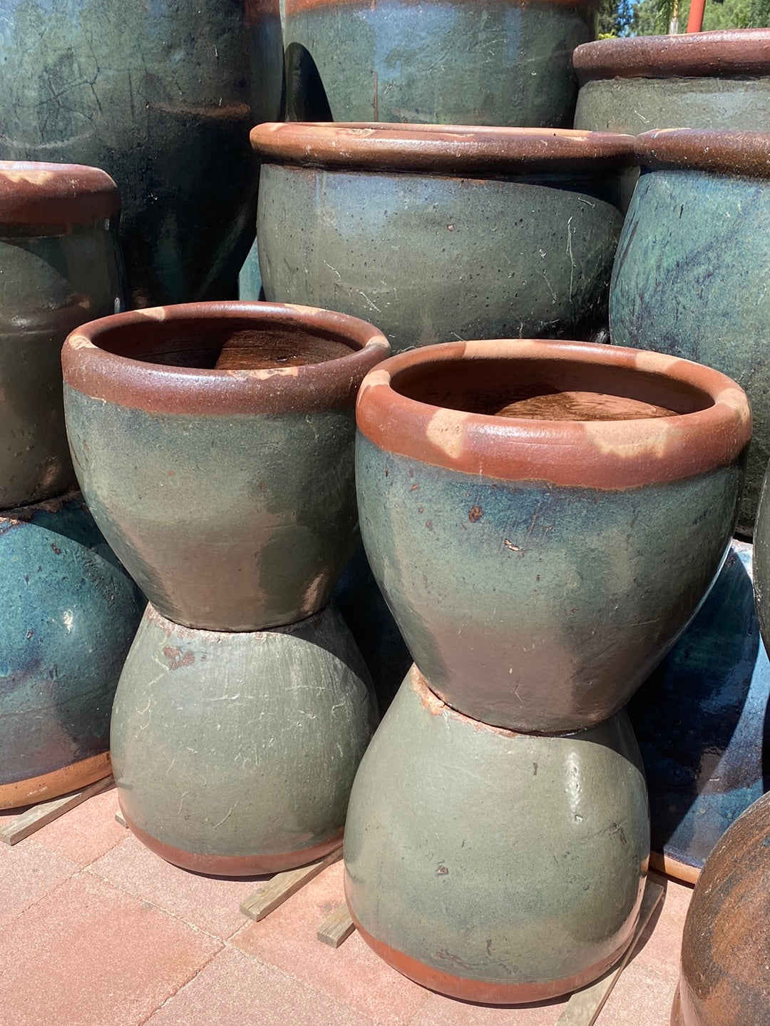 China Rustic Wide Rim Pot